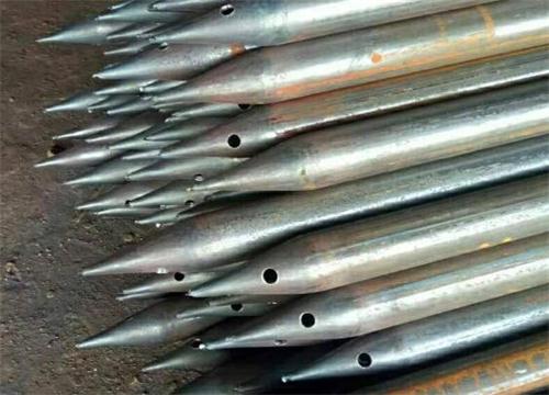 畜禽良种场隧道钢花管现货